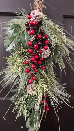 Red Berry Christmas Swag 24in