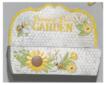Bee Planter 19x15in
