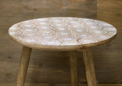 Dandelion Accent Table 16x16x18in